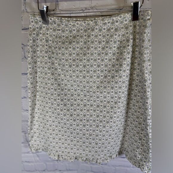 J. Crew Dresses & Skirts - J Crew Blue Green Ditsy Print Cotton Casual Minimalist Ruffle Hem Mini Skirt 6